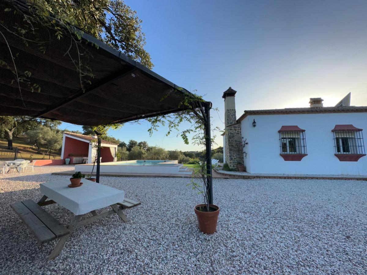 Cortijo Rural Flor De Cazalla Касалья-де-ла-Сьєрра Екстер'єр фото